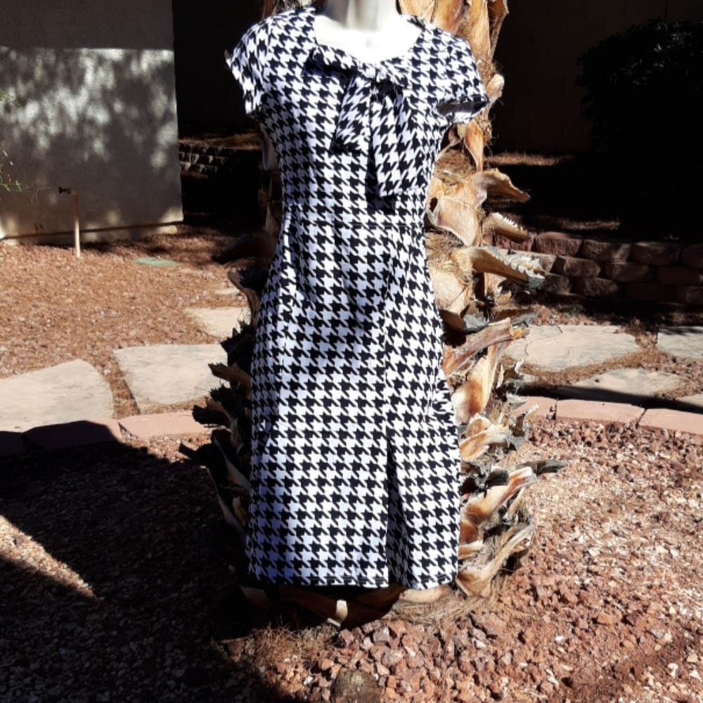 NWT Dress Size S